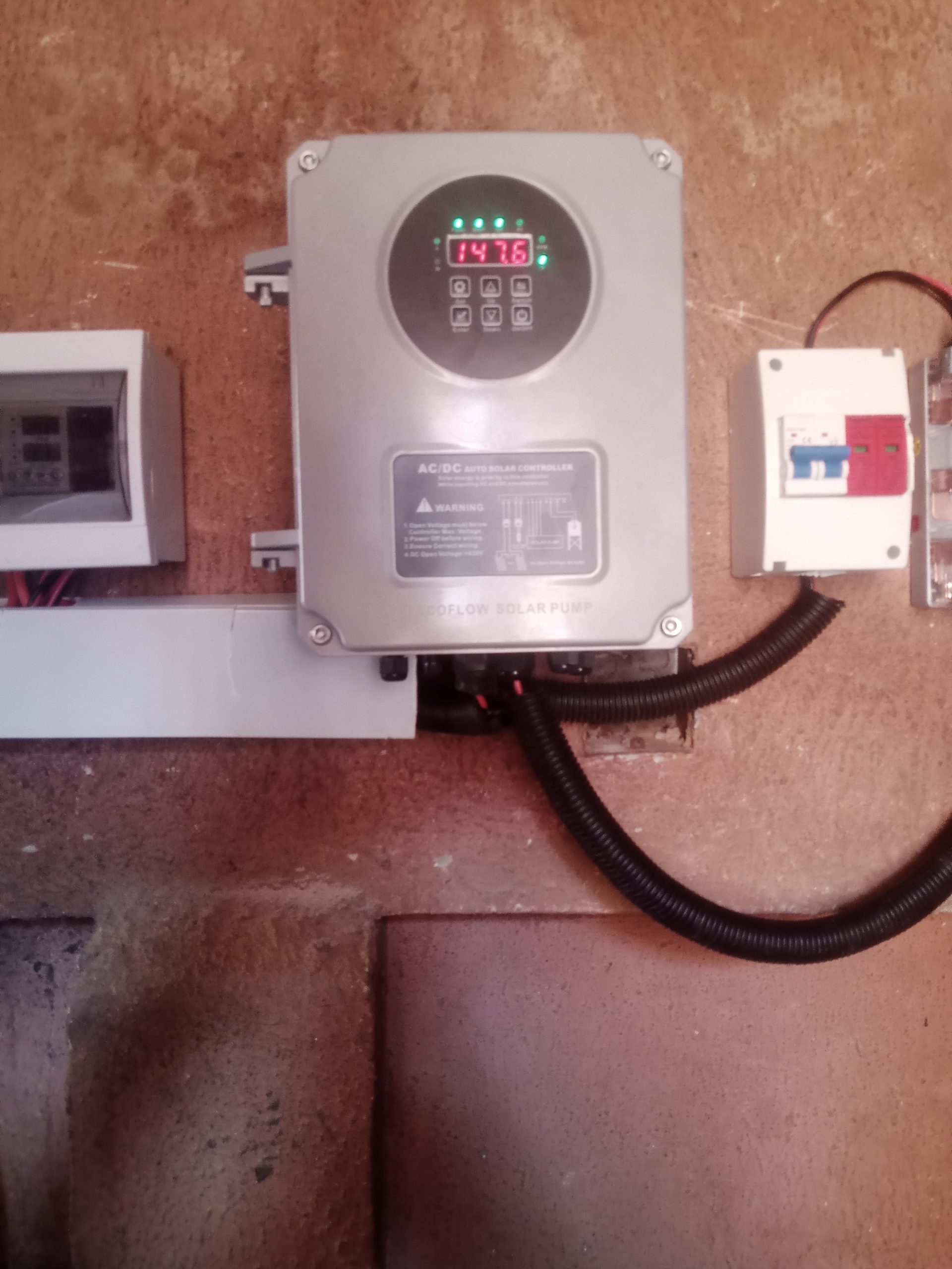 SOLAR PUMPING MACHINE